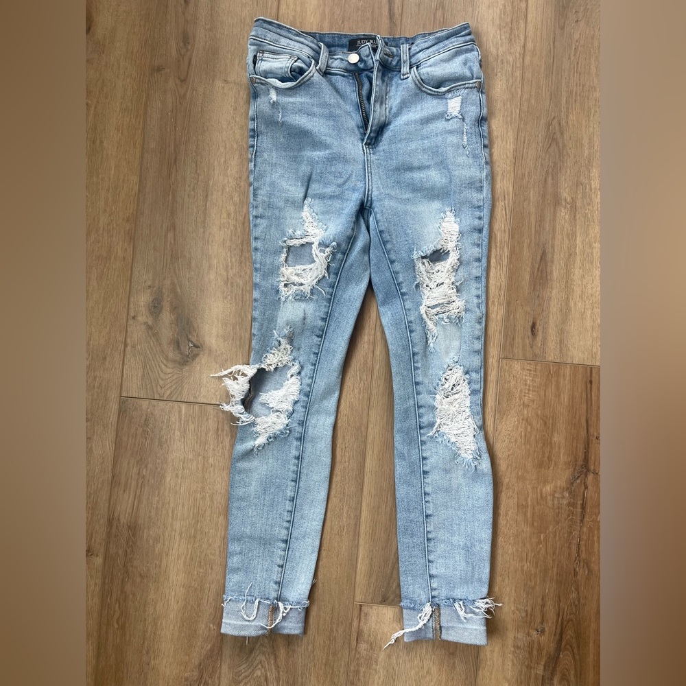 Judy Blue, 26 Distressed High Rise Jeans